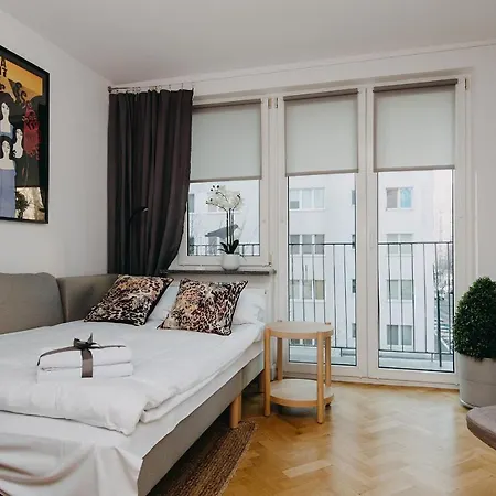 Apartment Shortstaypoland Zlota Warsaw