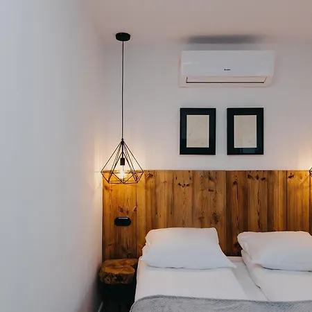 Shortstaypoland Zlota Warsaw